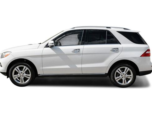 Used 2015 Mercedes-Benz ML 350 2WD w/ Premium 1 Package image 11