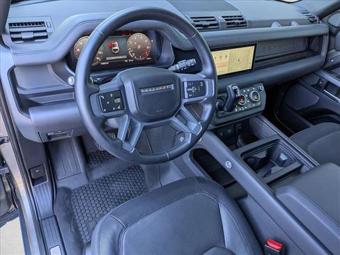 Certified 2023 Land Rover Defender 90 X-Dynamic SE image 10