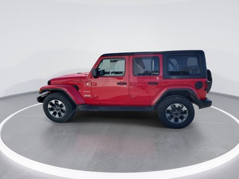 Used 2022 Jeep Wrangler Unlimited Sahara w/ Cold Weather Group image 11