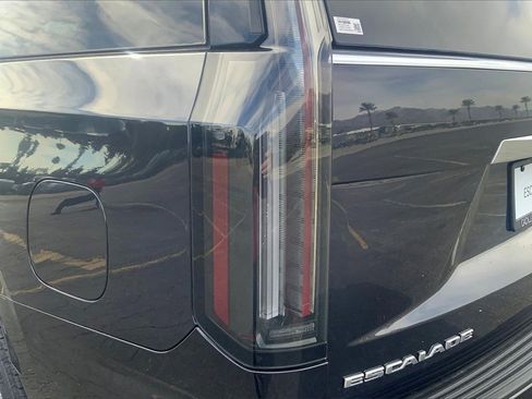 New 2026 Cadillac Escalade 4WD w/ LPO, Floor Liner Package image 15