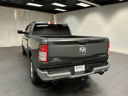 Used 2022 RAM 1500 Big Horn AWD/4WD image 3