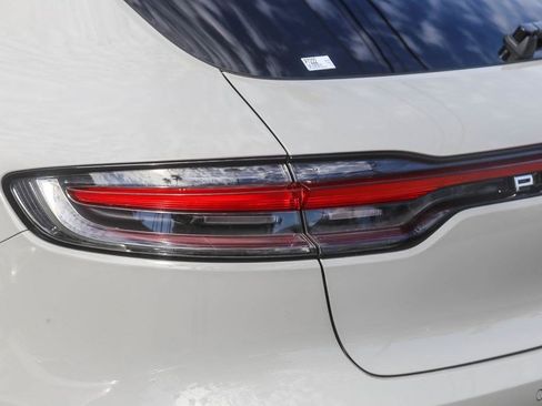 Used 2023 Porsche Macan Turbo AWD/4WD image 9