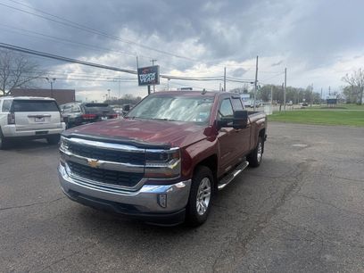 Used 2017 Chevrolet Silverado 1500 LT w/ Max Trailering Package