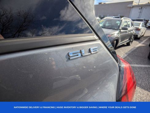 Used 2019 GMC Terrain SLE w/ Driver Convenience Package image 18