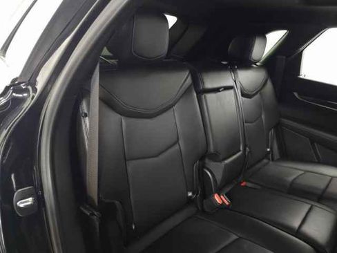 Certified 2022 Cadillac XT5 Premium Luxury w/ Technology Package image 40