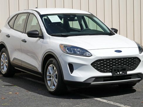 Used 2022 Ford Escape S AWD/4WD image 47