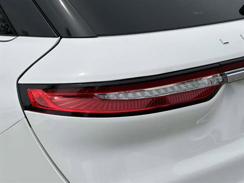 Certified 2023 Lincoln Corsair AWD image 9