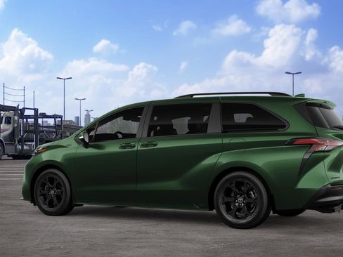 New 2026 Toyota Sienna XLE Woodland Edition image 5