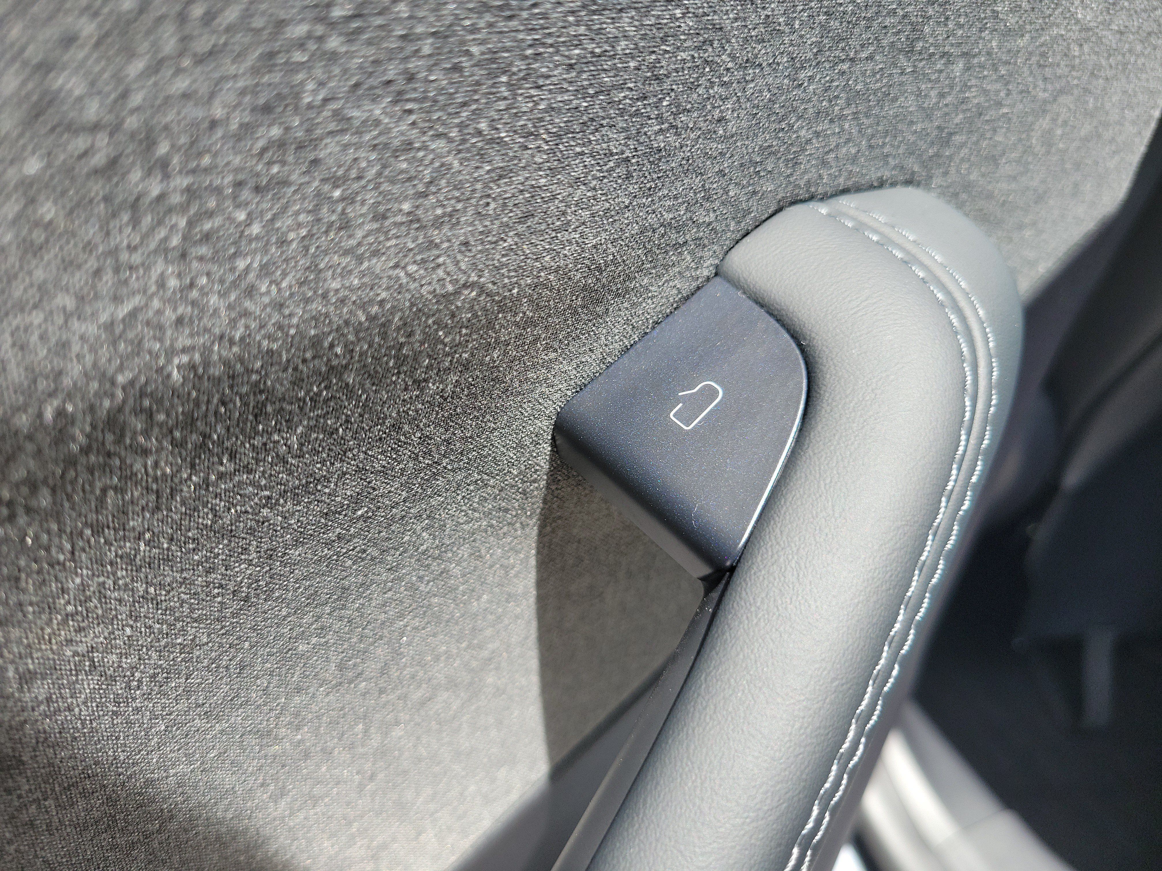 Used 2026 Tesla Model Y 2WD image 14