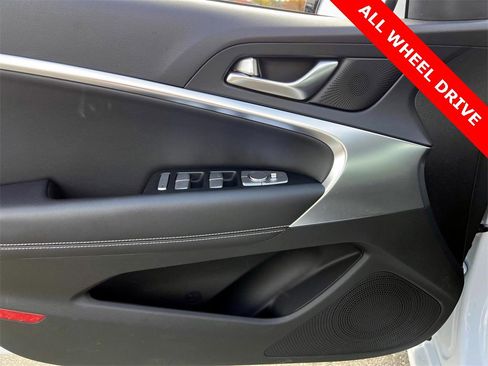 Certified 2025 Genesis G70 2.5T image 16