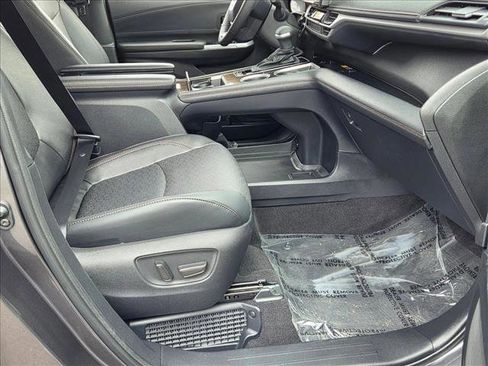 Certified 2025 Toyota Sienna Platinum image 20