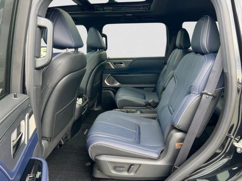 New 2026 INFINITI QX80 4WD w/ Sport Exterior Package image 18