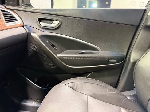 Used 2017 Hyundai Santa Fe SE w/ SE Ultimate Tech Package 03 image 30