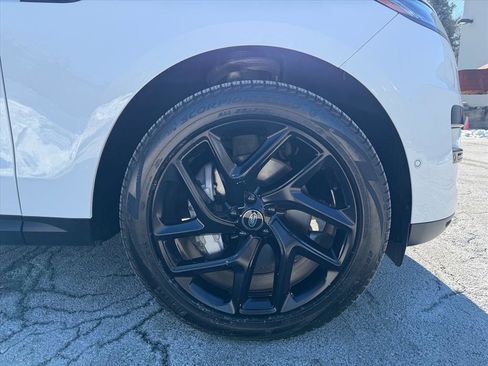 Used 2023 Land Rover Range Rover Sport SE image 7