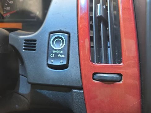 Used 2007 Cadillac STS w/ Preferred Equipment Group RWD image 33