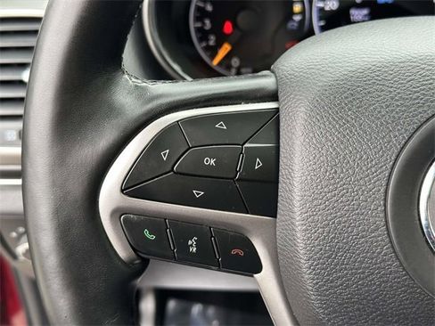 Certified 2019 Jeep Grand Cherokee Limited image 33