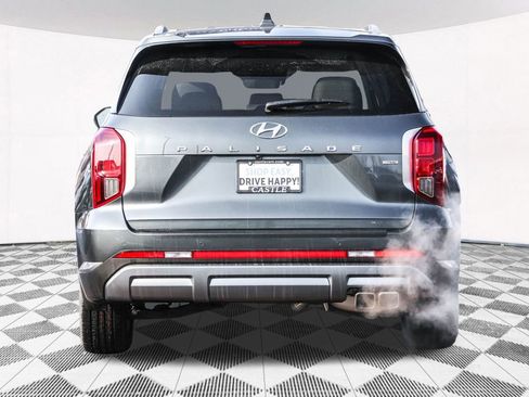 Certified 2023 Hyundai Palisade SEL image 14