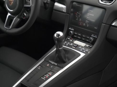 Used 2025 Porsche 718 Cayman S RWD image 40