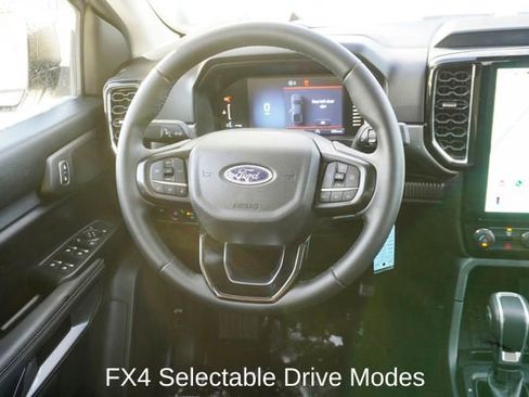 Used 2025 Ford Ranger XLT w/ FX4 Off-Road Package image 8