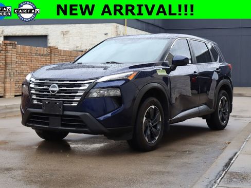 Used 2024 Nissan Rogue SV FWD image 1