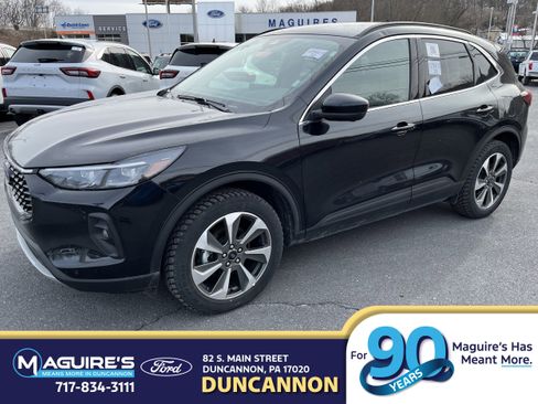 Used 2024 Ford Escape Platinum image 1