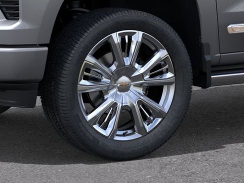 New 2025 Chevrolet Silverado 1500 High Country AWD/4WD image 9