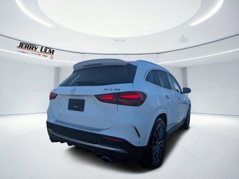 Used 2025 Mercedes-Benz GLA 35 AMG 4MATIC image 3