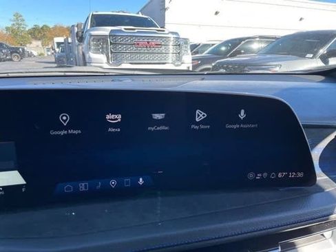 Used 2025 Cadillac XT4 Sport image 15