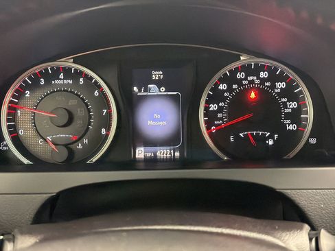 Used 2016 Toyota Camry SE image 17