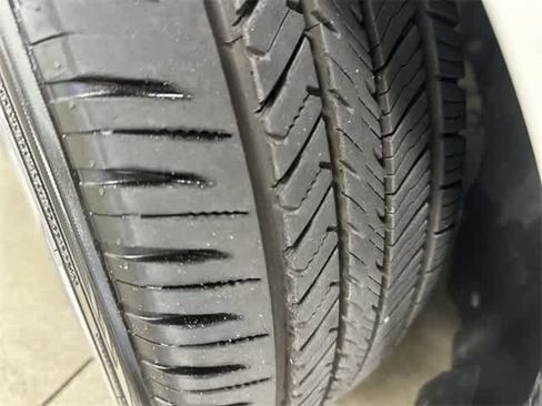 Certified 2019 Honda Accord Touring image 30