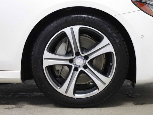 Used 2017 Mercedes-Benz E 300 4MATIC image 12