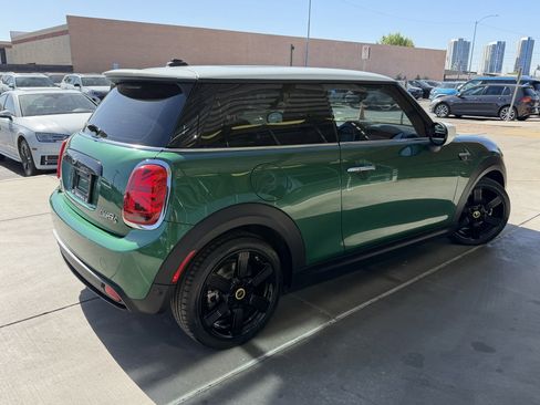 Used 2023 MINI Cooper SE FWD image 4
