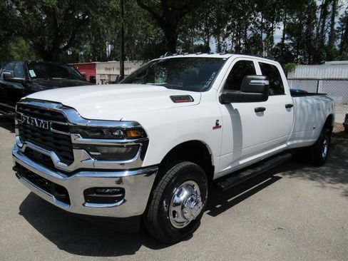 New 2026 RAM 3500 Tradesman AWD/4WD image 3