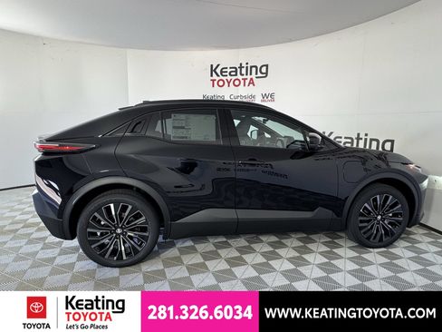 New 2026 Toyota C-HR AWD/4WD image 4