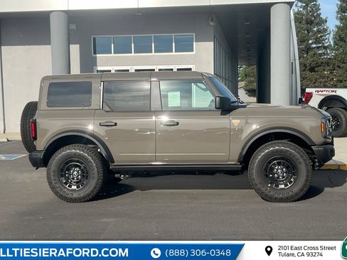 New 2026 Ford Bronco Badlands AWD/4WD image 6