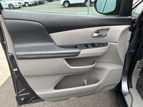 Used 2016 Honda Odyssey EX-L image 24