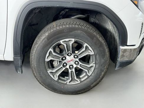 Used 2026 GMC Sierra 1500 SLT AWD/4WD image 38