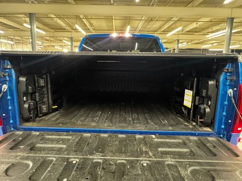 Used 2019 Ford F150 Raptor w/ Equipment Group 802A Luxury image 38