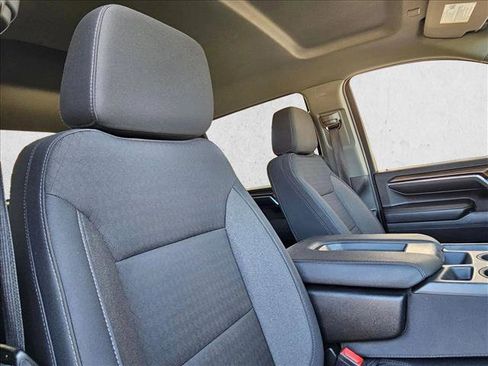 Used 2024 Chevrolet Silverado 2500 LT image 24