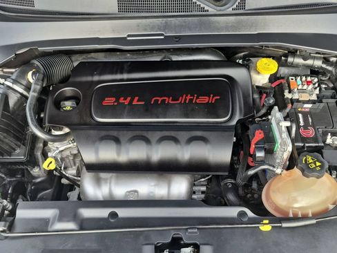 Used 2018 Jeep Compass Latitude w/ Popular Equipment Group AWD/4WD image 24