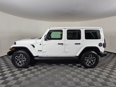 New 2026 Jeep Wrangler Sahara image 7