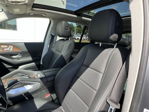 Used 2025 Mercedes-Benz GLE 350 4MATIC image 16