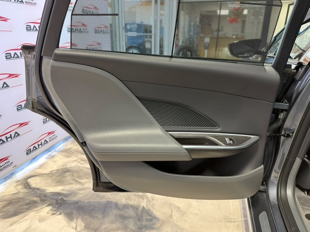 Used 2024 Lucid Air Touring AWD/4WD image 42
