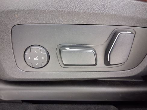 Certified 2024 BMW X3 sDrive30i w/ Convenience Package RWD image 12