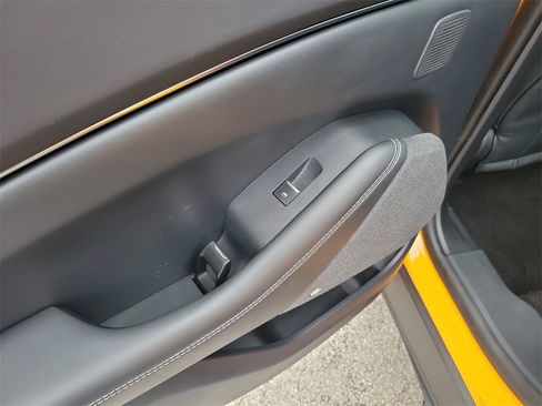 Used 2022 Ford Mustang Mach-E Premium image 10