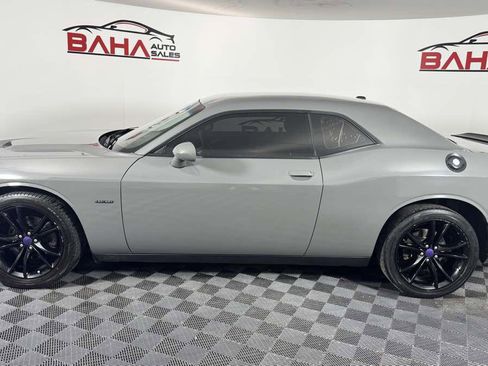 Used 2017 Dodge Challenger R/T w/ Driver Convenience Group RWD image 6