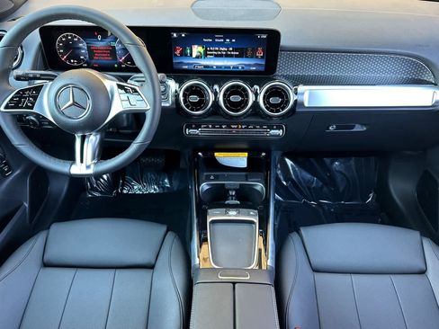 New 2026 Mercedes-Benz GLB 250 image 12