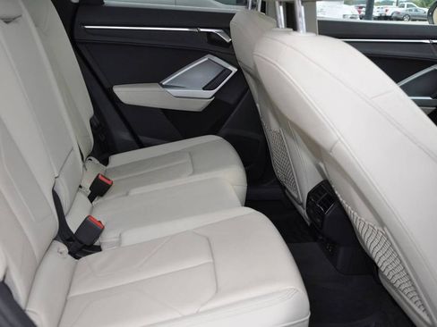Used 2021 Audi Q3 2.0T Premium image 14