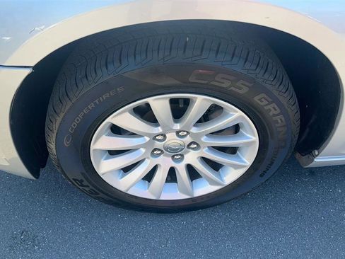 Used 2012 Chrysler 300 RWD image 19