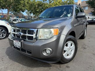 Used 2011 Ford Escape XLT image 1